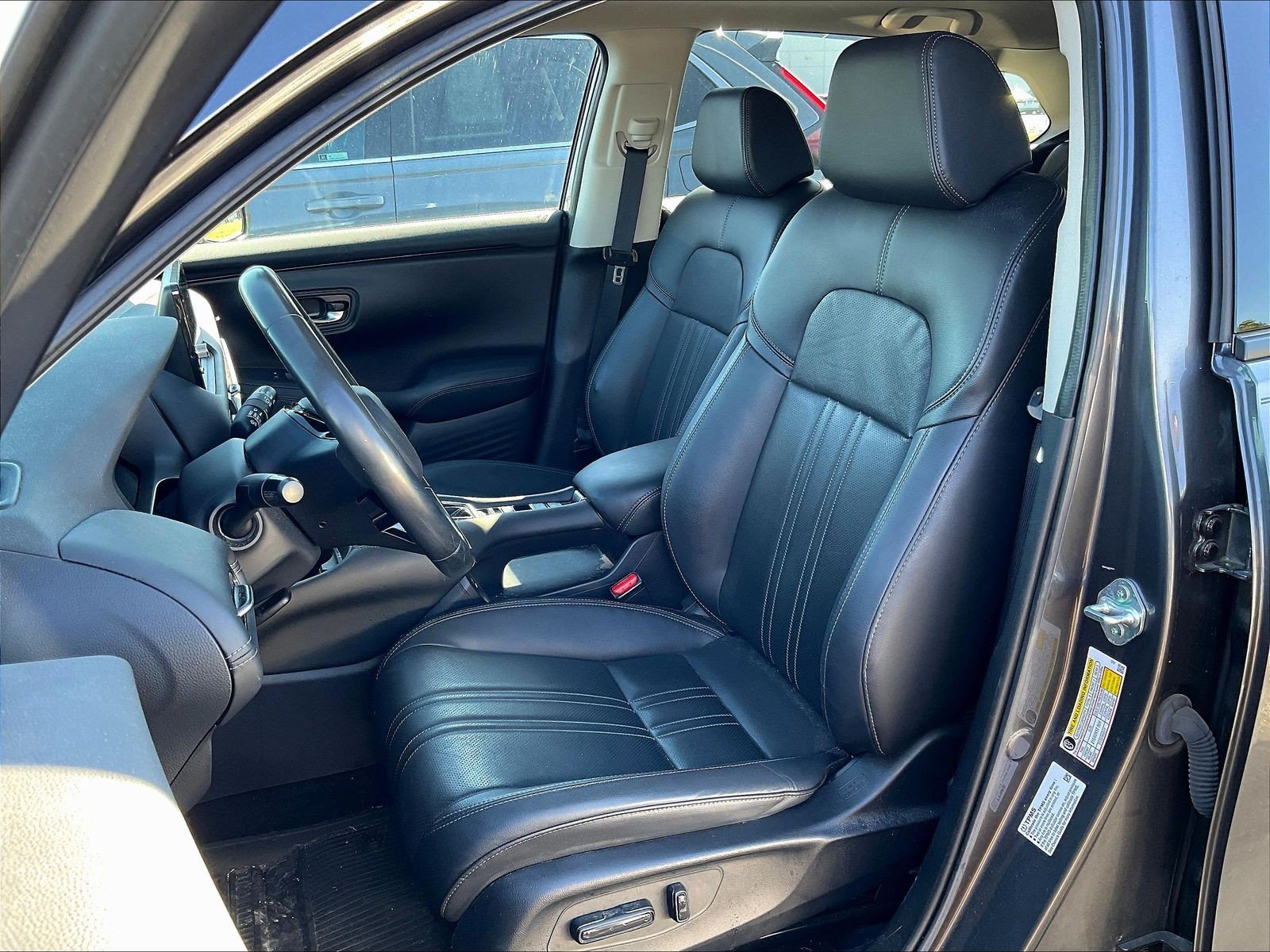 Certified 2024 Honda HR-V EX-L image 6