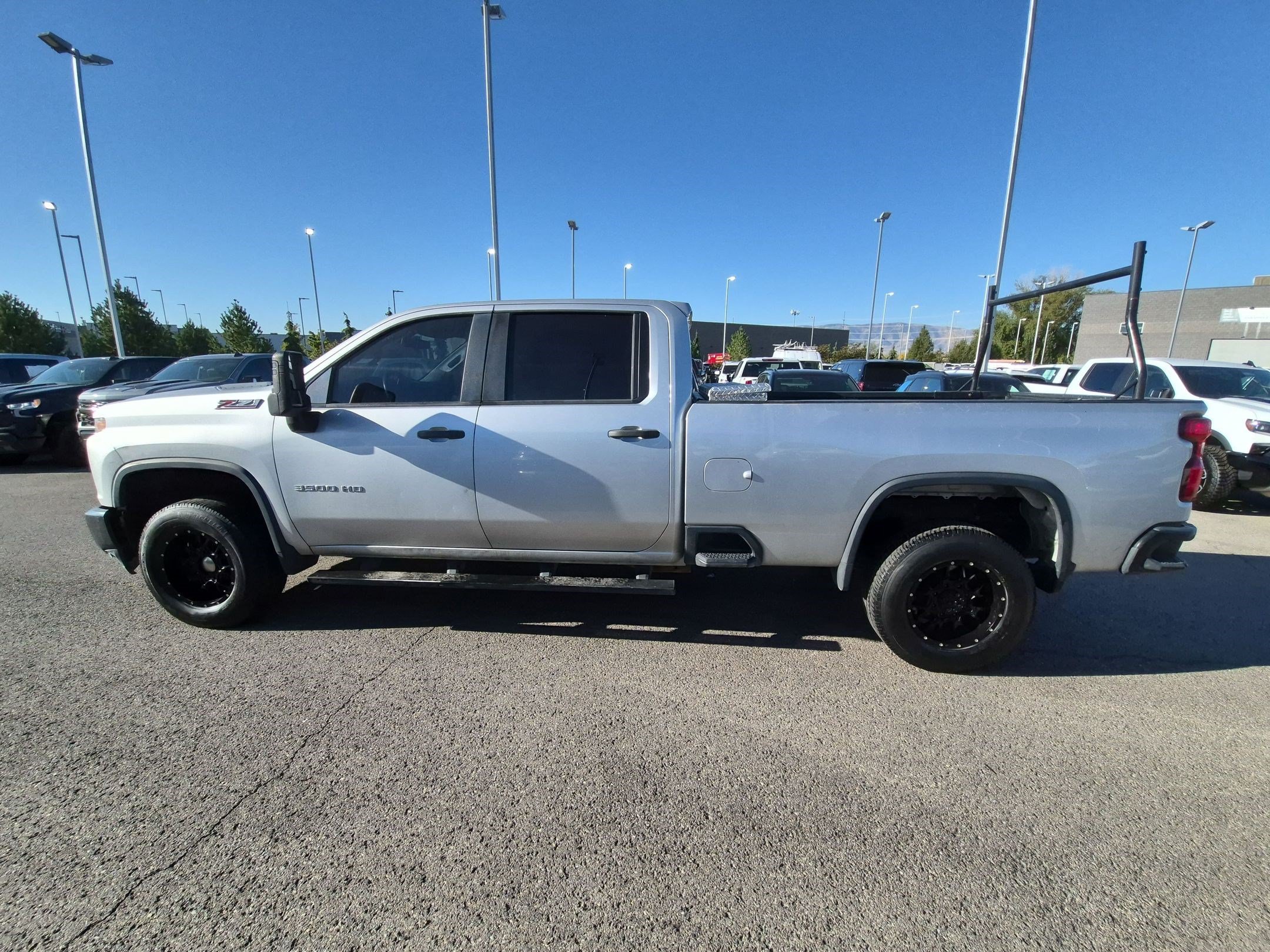 Used 2020 Chevrolet Silverado 3500 W/T w/ Z71 Off-Road Package AWD/4WD image 7