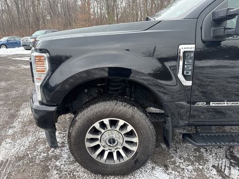 Used 2022 Ford F250 Lariat image 6