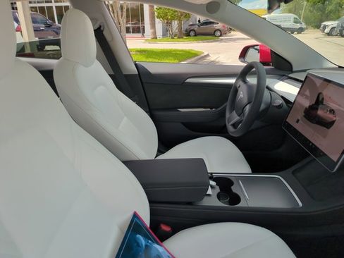 Used 2023 Tesla Model 3 Standard Range RWD image 22