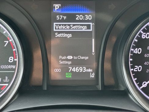 Used 2023 Toyota Camry SE image 30