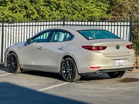 Used 2024 MAZDA MAZDA3 s FWD image 5