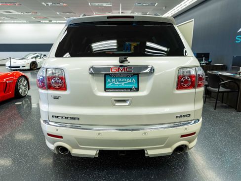Used 2012 GMC Acadia Denali AWD/4WD image 7