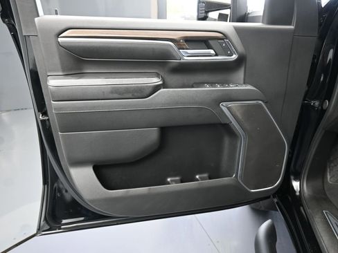 Used 2024 Chevrolet Silverado 3500 LT image 12