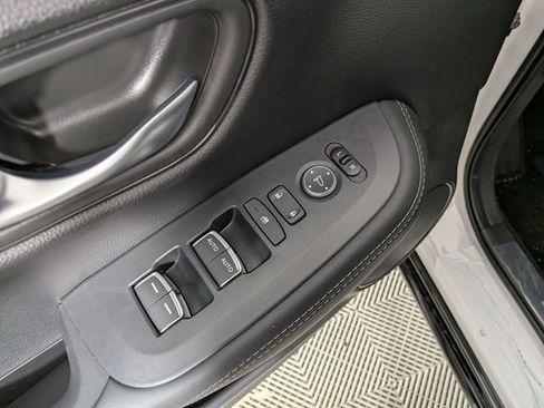 New 2027 Honda HR-V EX-L image 13