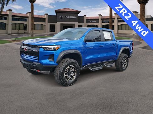 Used 2023 Chevrolet Colorado ZR2 w/ ZR2 Convenience Package III image 4