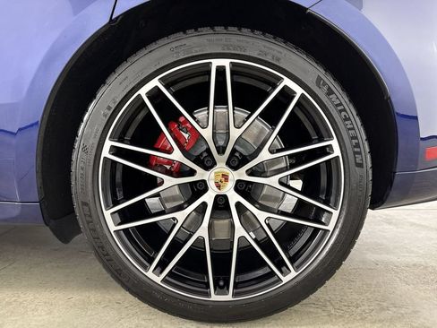 Certified 2023 Porsche Macan GTS AWD/4WD image 14