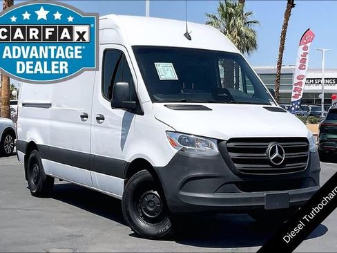 Used 2025 Mercedes-Benz Sprinter 2500 image 11