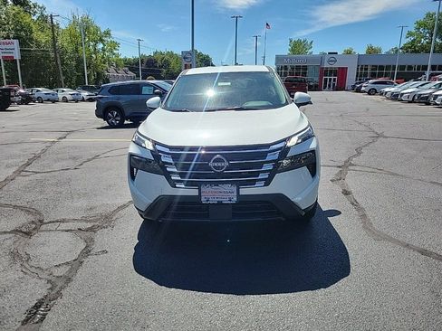 New 2026 Nissan Rogue SV image 7