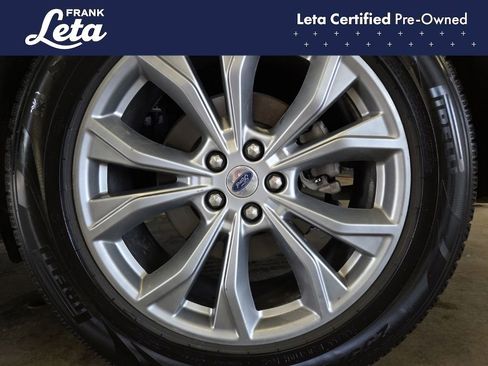 Used 2022 Ford Explorer Limited w/ Equipment Group 301A AWD/4WD image 14