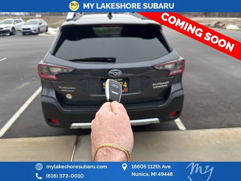 Used 2023 Subaru Outback Touring XT AWD/4WD image 13