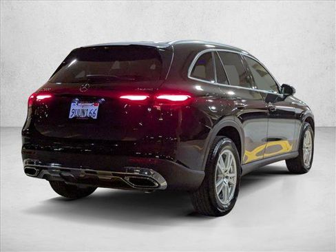 Certified 2025 Mercedes-Benz GLC 300 4MATIC image 5