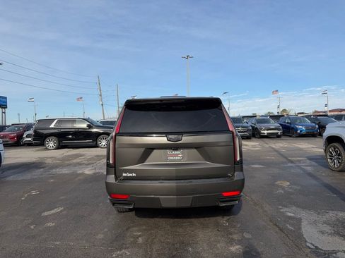 Used 2021 Cadillac Escalade Sport Platinum image 3