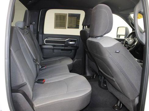 Used 2024 RAM 2500 Big Horn image 32