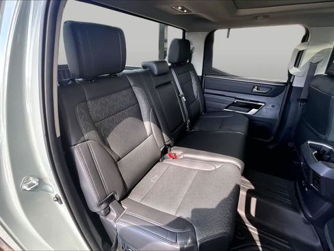 Used 2024 Toyota Tundra Limited AWD/4WD image 21