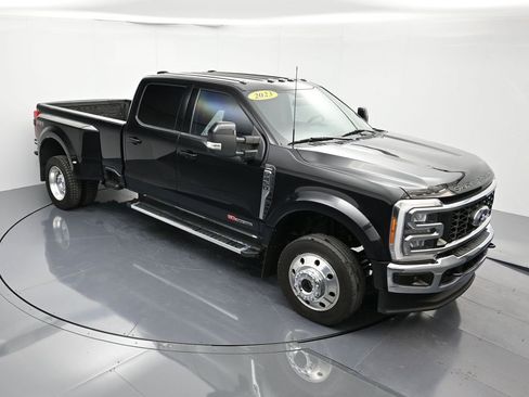 Used 2023 Ford F450 Lariat w/ FX4 Off-Road Package image 32