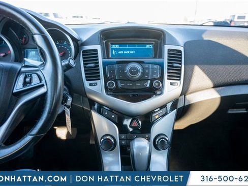 Used 2014 Chevrolet Cruze LT image 8