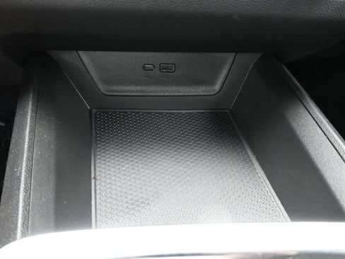 Used 2026 Chevrolet Equinox LT AWD/4WD image 38