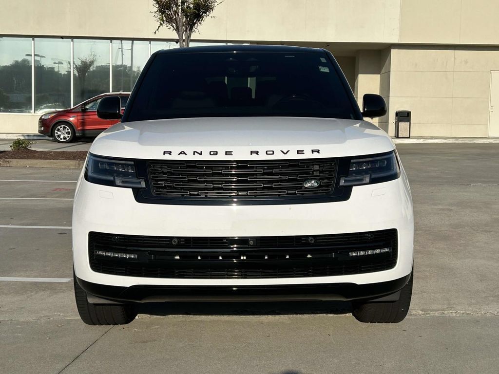 Used 2024 Land Rover Range Rover Long Wheelbase SE AWD/4WD image 8