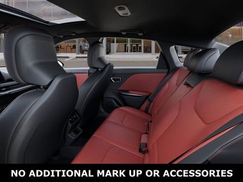 New 2025 Kia K4 GT-Line Turbo image 18