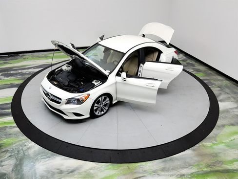 Used 2016 Mercedes-Benz CLA 250 CLA250 image 35