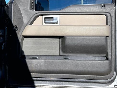Used 2010 Ford F150 XLT image 22