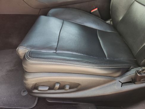 Used 2015 Cadillac ATS Luxury w/ Sun And Sound Package RWD image 25