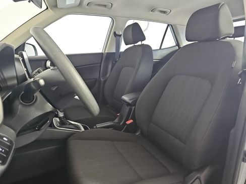 Used 2023 Hyundai Venue SE FWD image 14