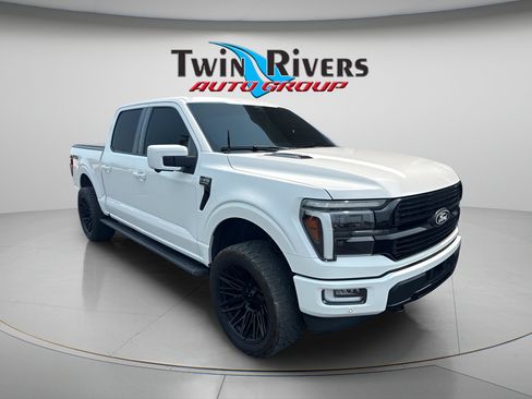 Used 2025 Ford F150 Platinum w/ FX4 Off-Road Package AWD/4WD image 5