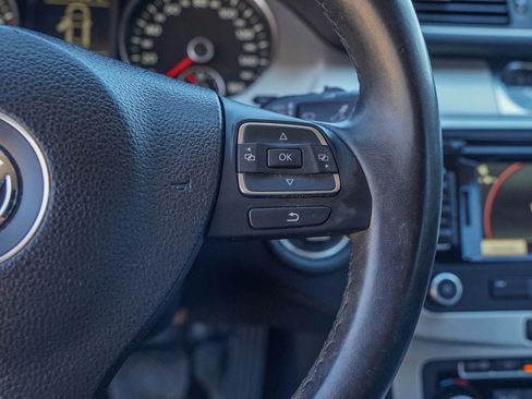 Used 2012 Volkswagen CC Lux Limited image 23