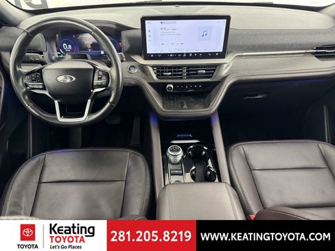 Used 2025 Ford Explorer Platinum w/ LUX Leather Package image 23
