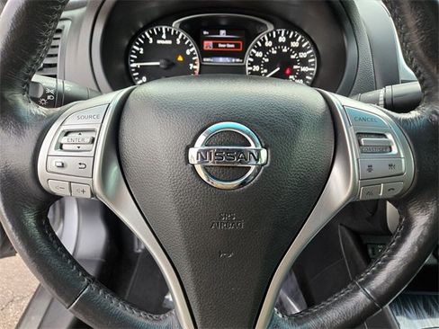 Used 2016 Nissan Altima 2.5 SL w/ 2.5 Technology Package image 21