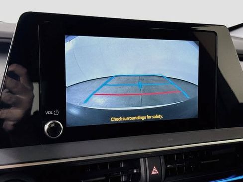 Certified 2026 Toyota Prius XLE FWD image 15