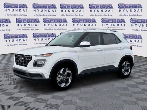 New 2026 Hyundai Venue SEL image 2