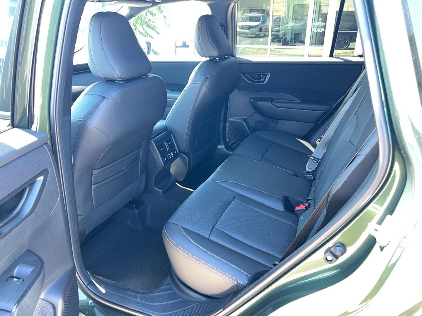 New 2026 Subaru Outback Limited w/ Premium/Limited Package AWD/4WD image 6