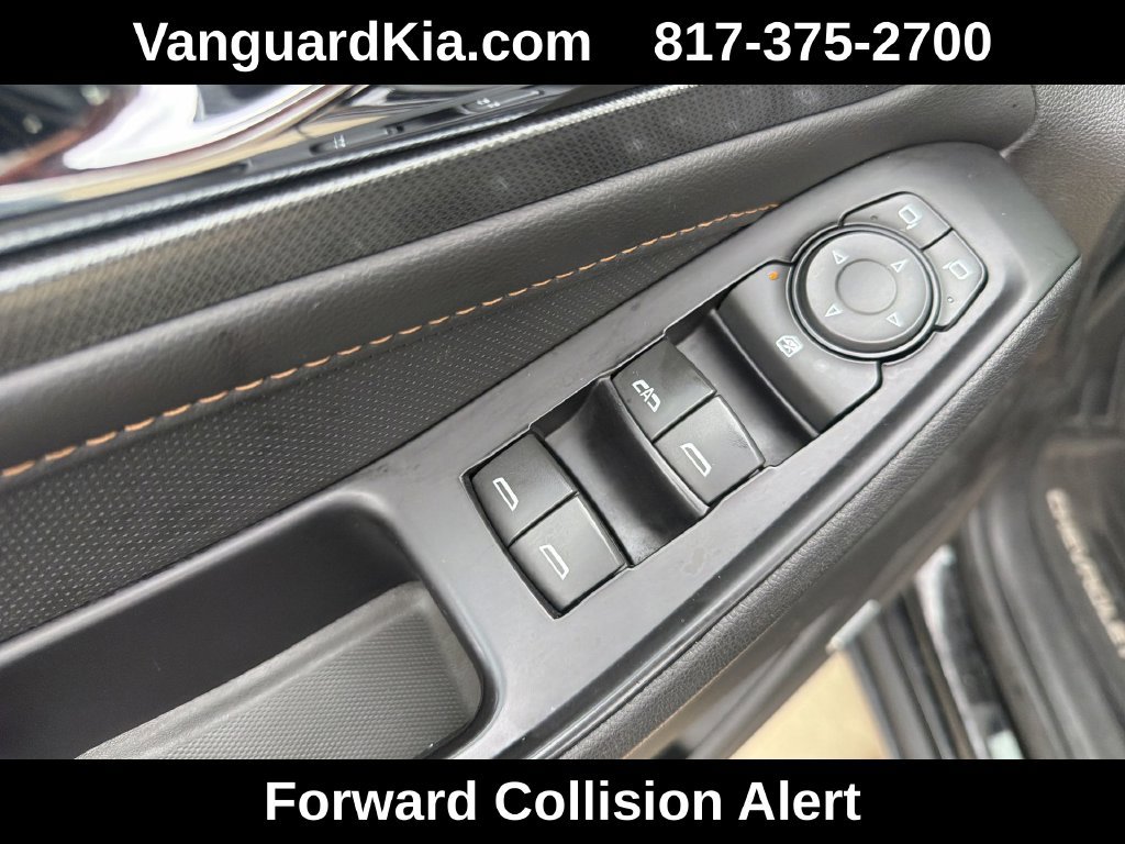 Used 2018 Chevrolet Traverse Premier w/ Driver Confidence II Package FWD image 17