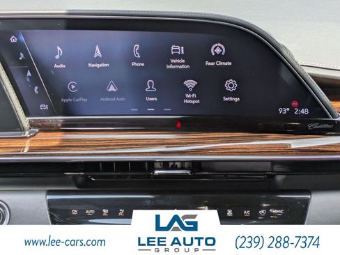 Used 2022 Cadillac Escalade ESV Premium Luxury RWD image 15