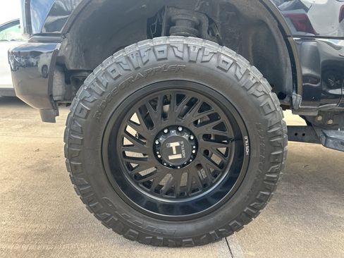 Used 2021 Ford F350 Lariat image 18