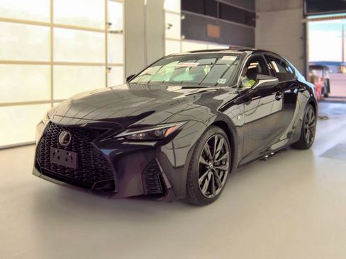 Used 2022 Lexus IS 350 F Sport AWD/4WD image 2