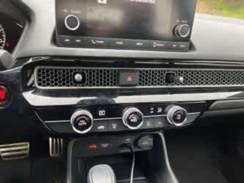 Used 2023 Honda Civic Sport image 12