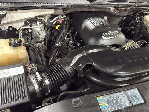 Used 2003 Chevrolet Suburban Z71 AWD/4WD image 32