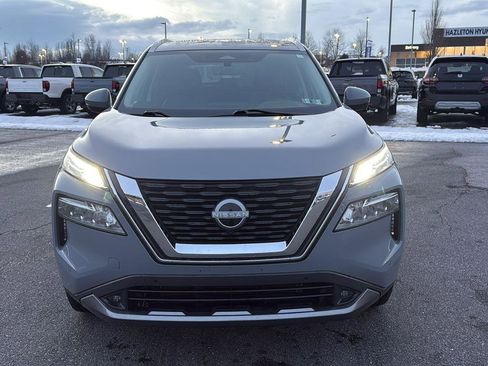 Used 2022 Nissan Rogue SL w/ SL Premium Package image 16