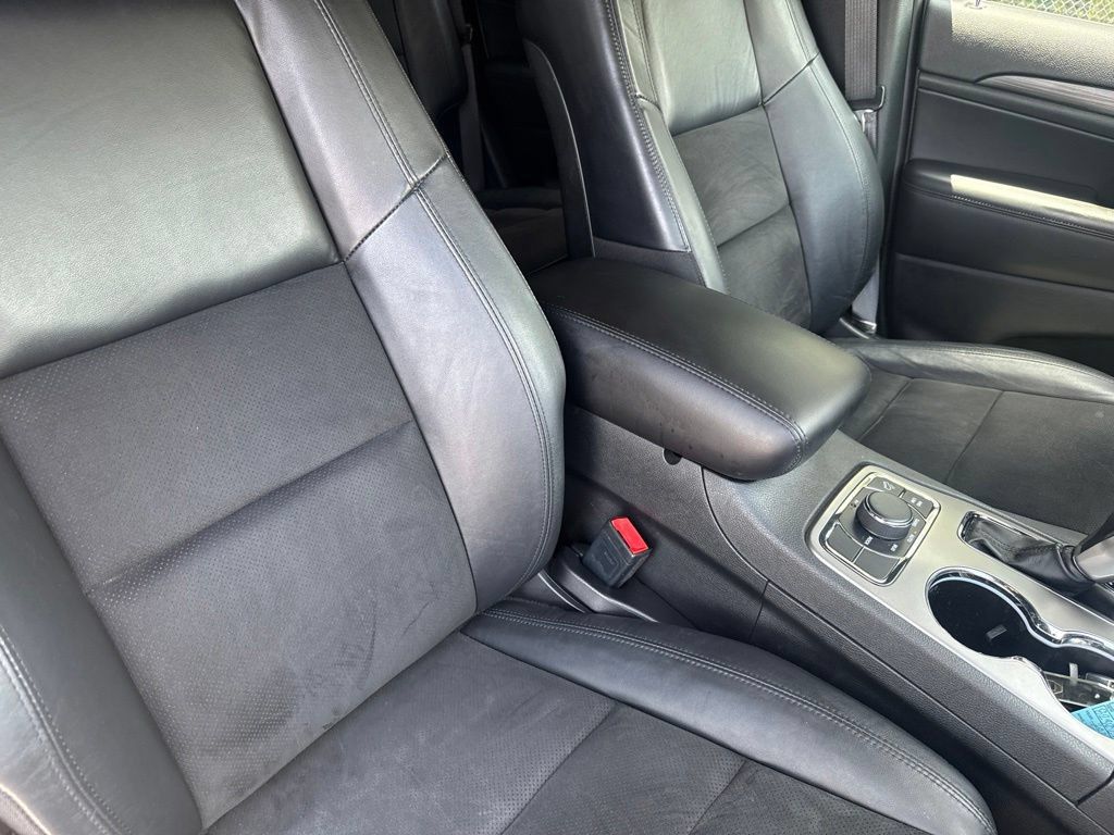 Used 2022 Jeep Grand Cherokee Laredo X AWD/4WD image 11