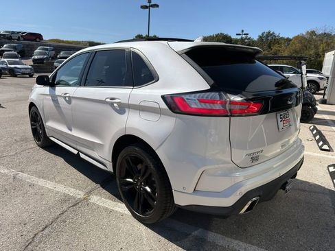 Used 2019 Ford Edge ST w/ Equipment Group 401A image 5