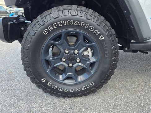 Used 2023 Jeep Wrangler Unlimited w/ 8.4" Radio Group AWD/4WD image 26