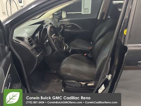 Used 2014 MAZDA MAZDA5 Sport image 12