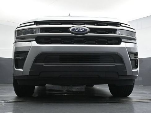 Used 2024 Ford Expedition XLT AWD/4WD image 30