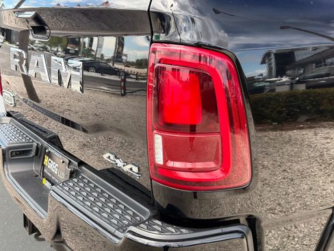 Used 2025 RAM 3500 Longhorn image 16