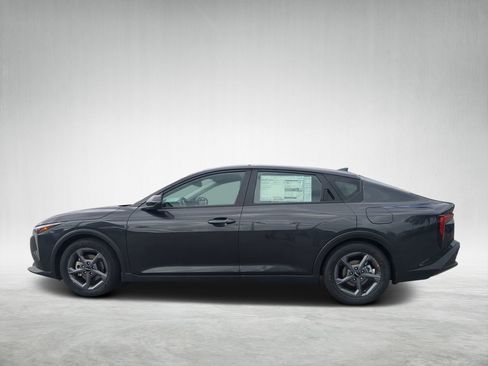 New 2025 Kia K4 LXS image 6