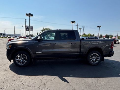 Used 2022 RAM 1500 Laramie AWD/4WD image 3